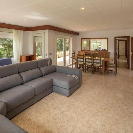 Casa Con Piscina En Vilobi Donyar Viloví de Oñar