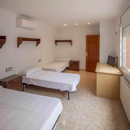 Casa Con Piscina En Vilobi Donyar